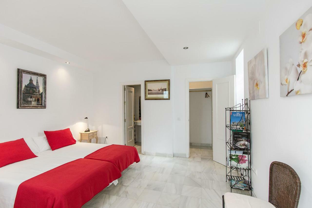 Veoapartment Pedro Miguel Sevilla Bagian luar foto