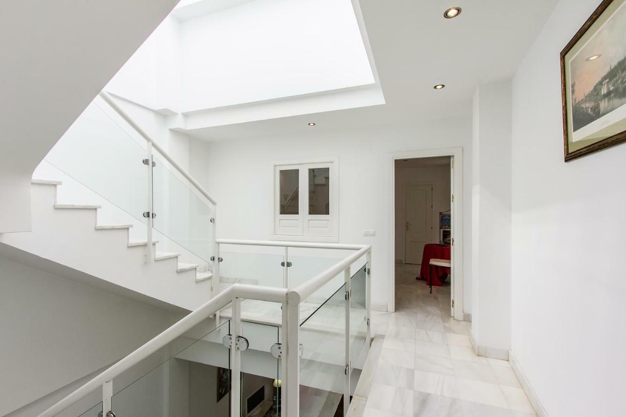 Veoapartment Pedro Miguel Sevilla Bagian luar foto